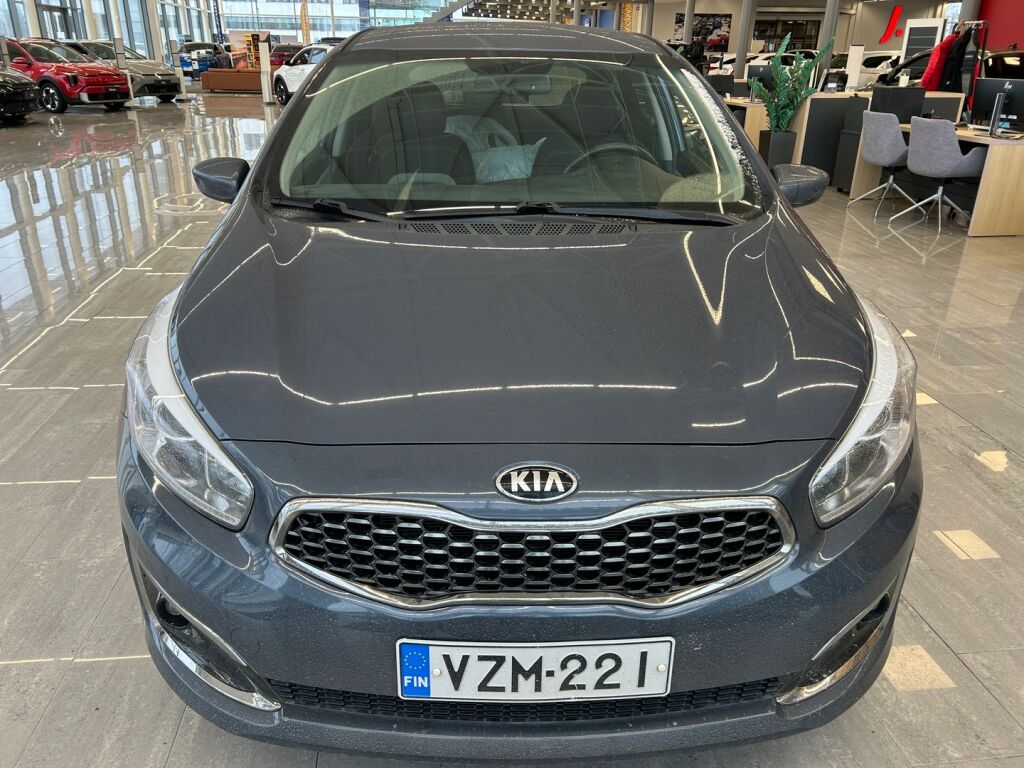 Kia Ceed 2018 Sininen