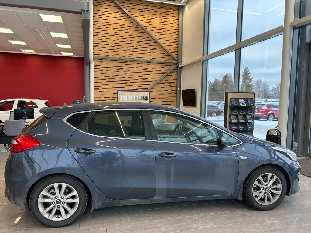 Kia Ceed 2018 Sininen
