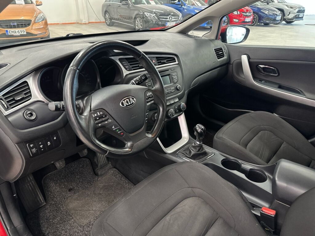 Kia Ceed 2017 Punainen