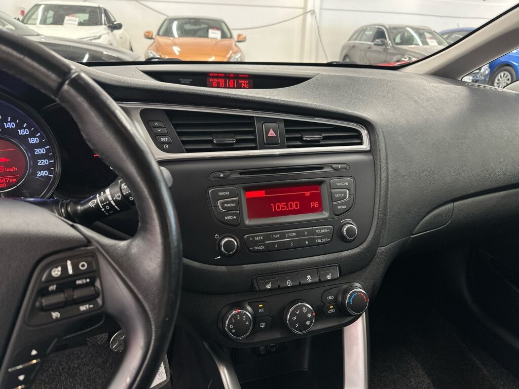 Kia Ceed 2017 Punainen