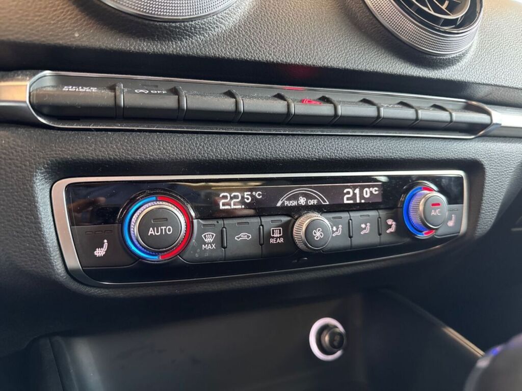 Audi A3 2018 Musta