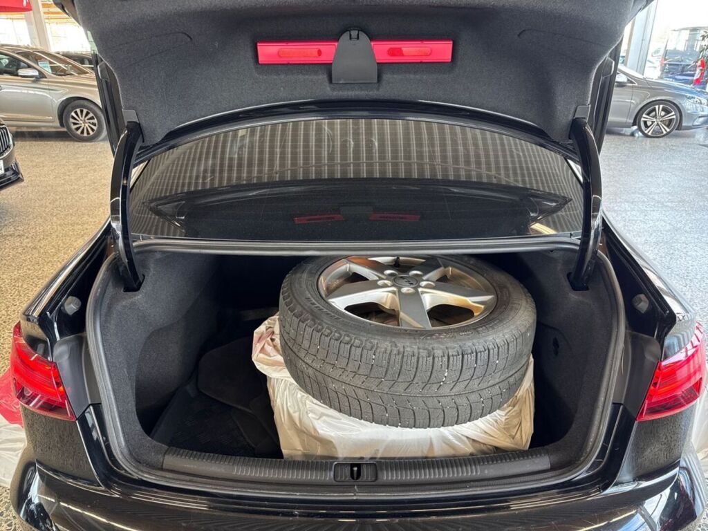 Audi A3 2018 Musta