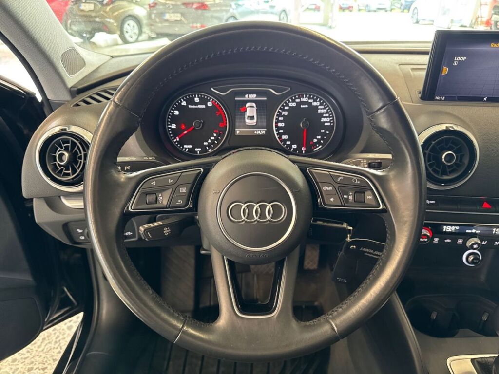 Audi A3 2018 Musta