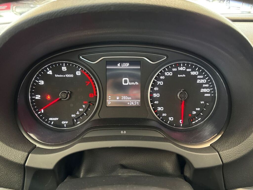 Audi A3 2018 Musta
