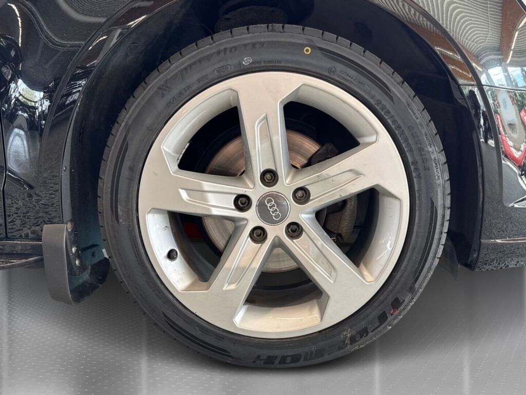 Audi A3 2018 Musta