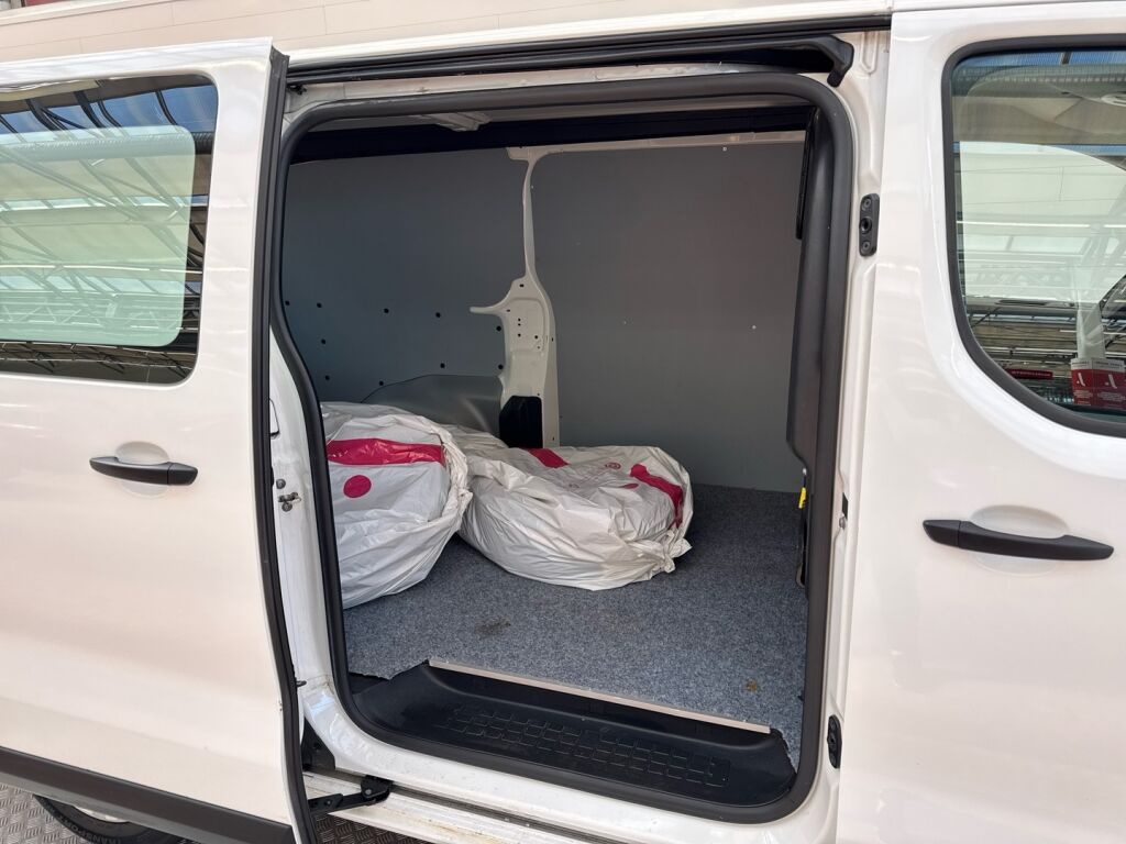 Peugeot Expert 2019 Valkoinen