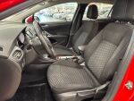 Opel Astra 2018 Punainen