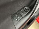 Opel Astra 2018 Punainen