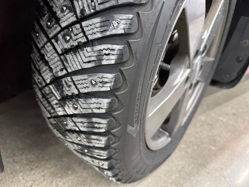 Opel Astra 2018 Punainen