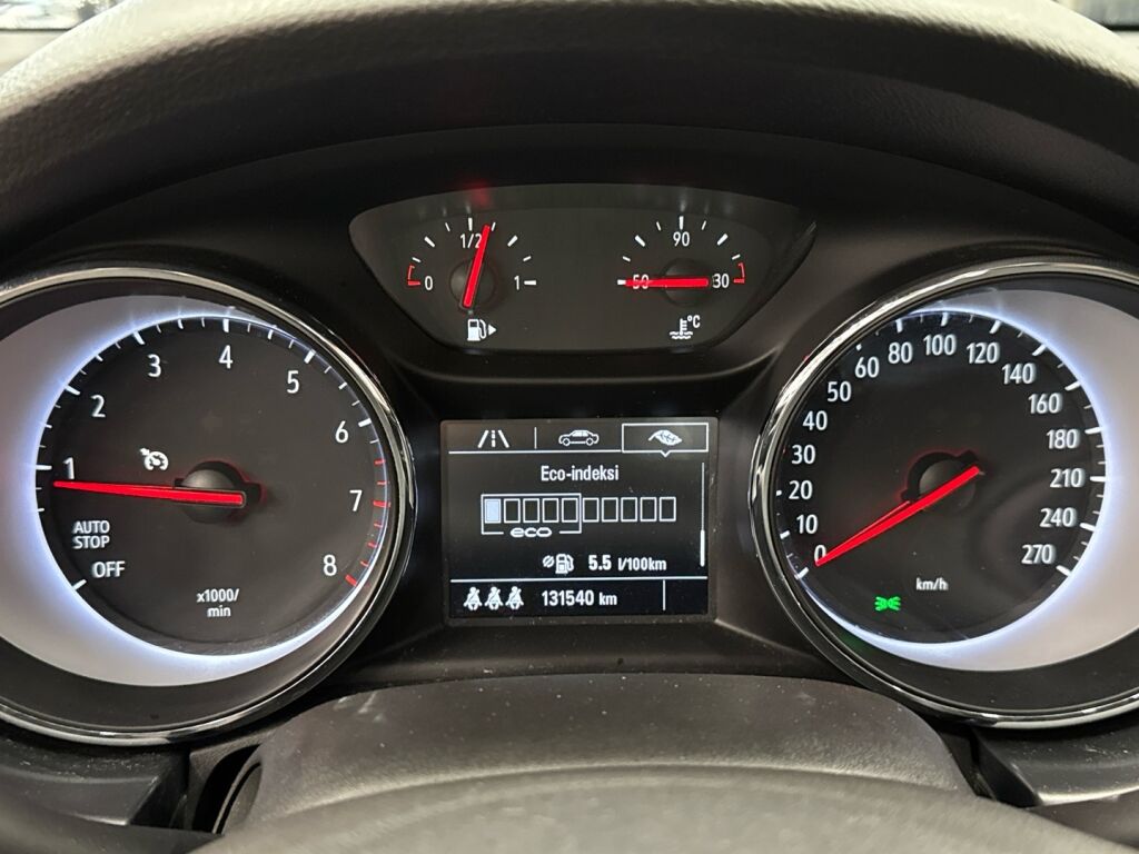 Opel Astra 2018 Punainen