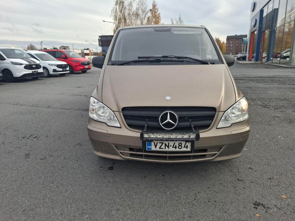 Mercedes-Benz Vito 2012 Ruskea (beige)