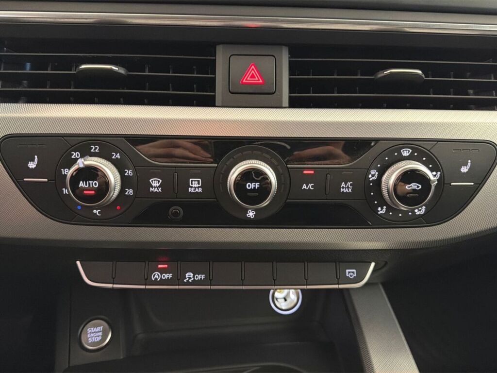 Audi A4 2016 Musta