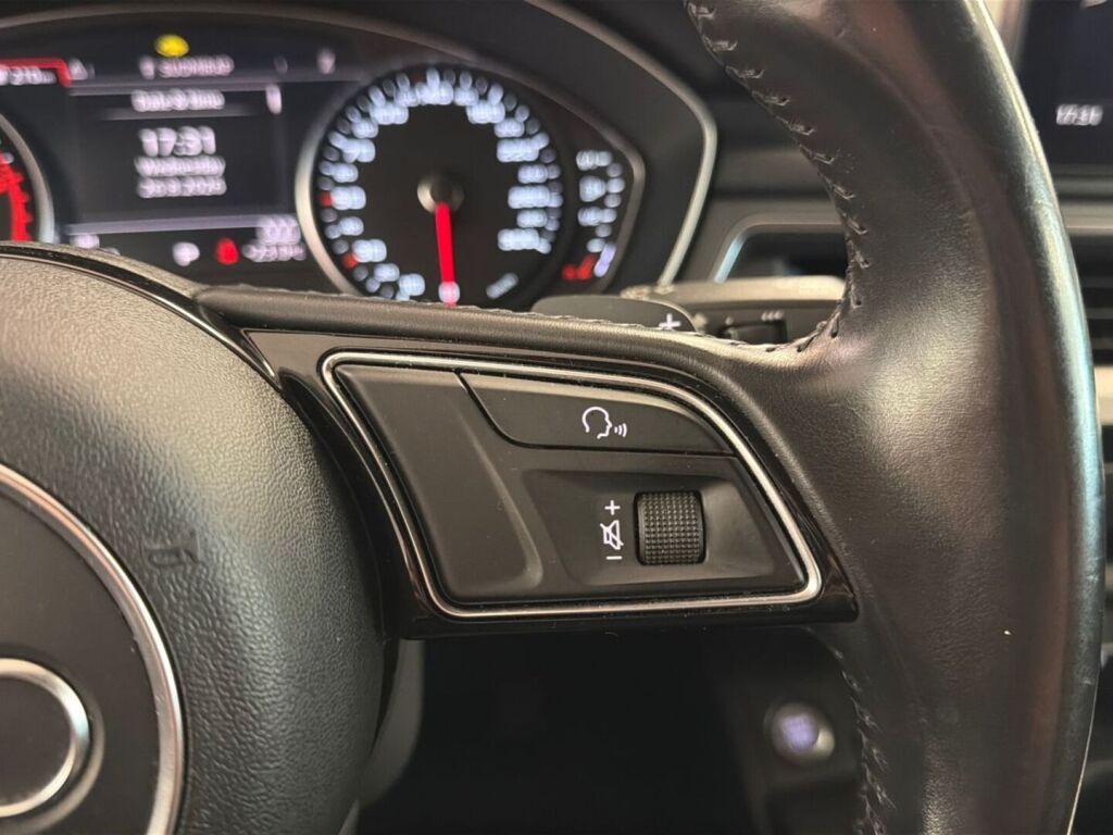 Audi A4 2016 Musta