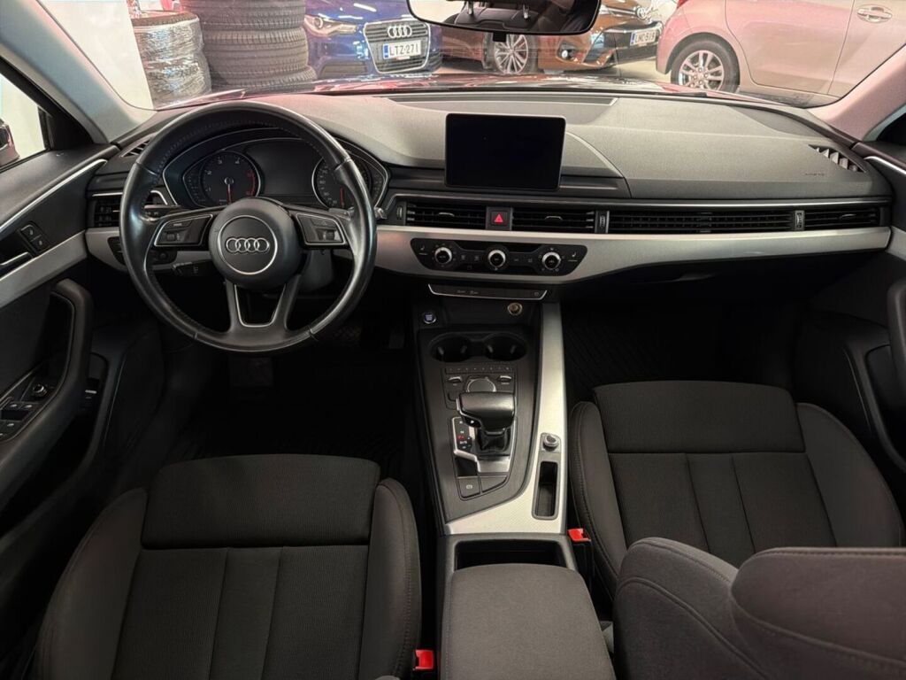 Audi A4 2016 Musta