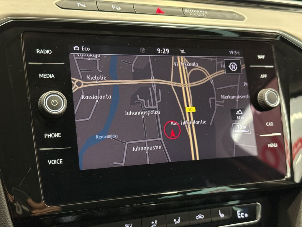 Volkswagen Passat 2018 Sininen