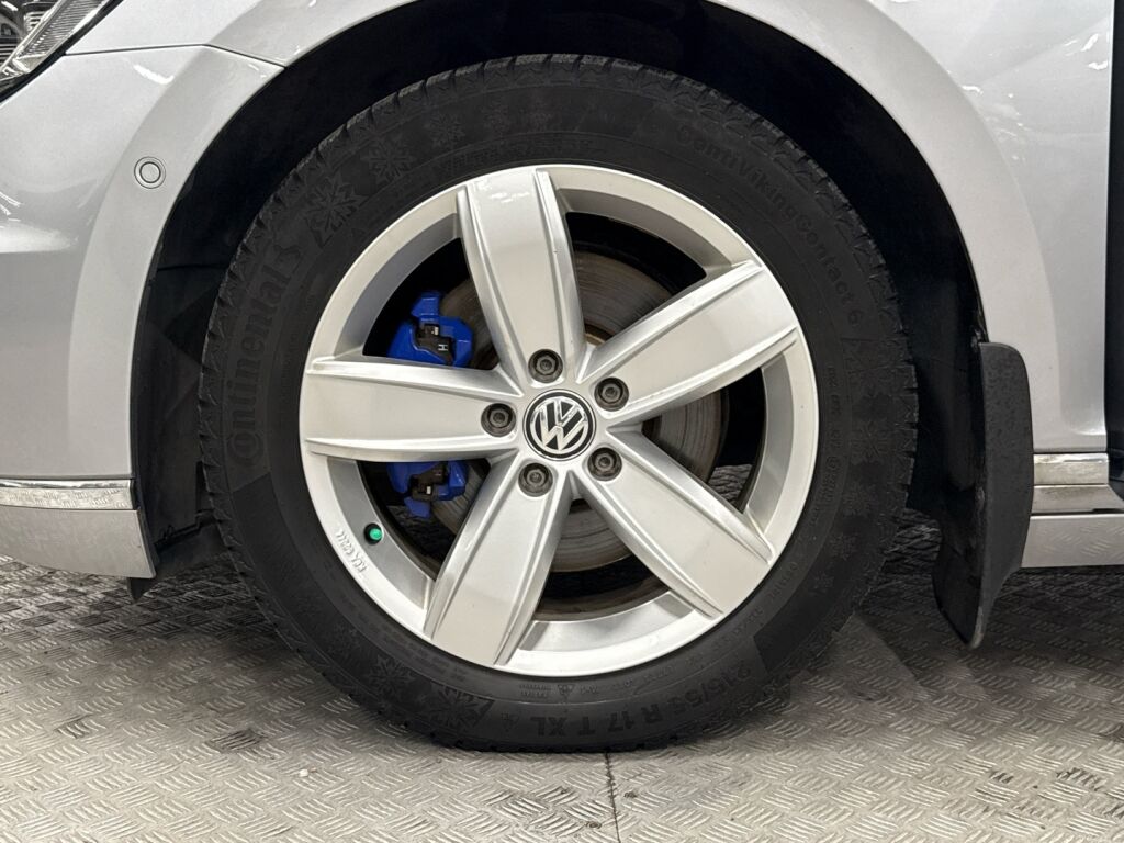 Volkswagen Passat 2018 Sininen