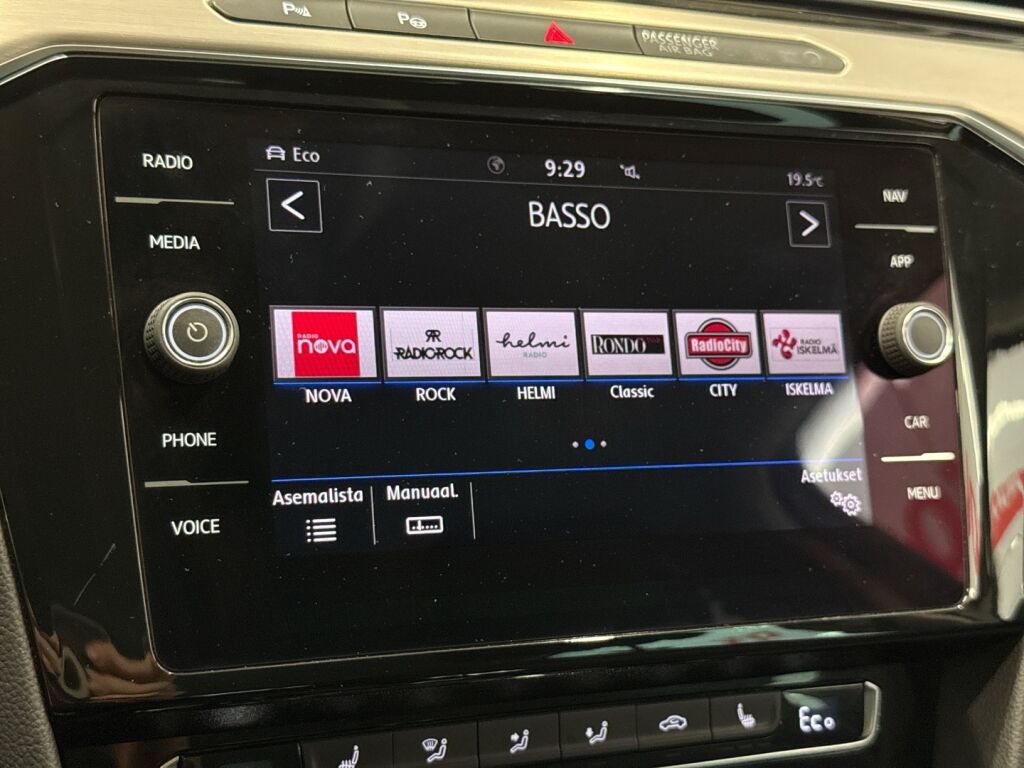 Volkswagen Passat 2018 Sininen