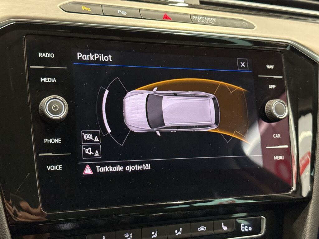 Volkswagen Passat 2018 Sininen