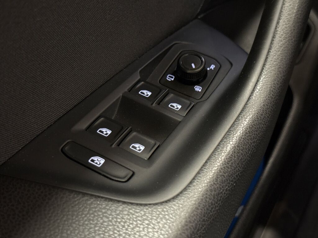 Volkswagen Passat 2018 Sininen