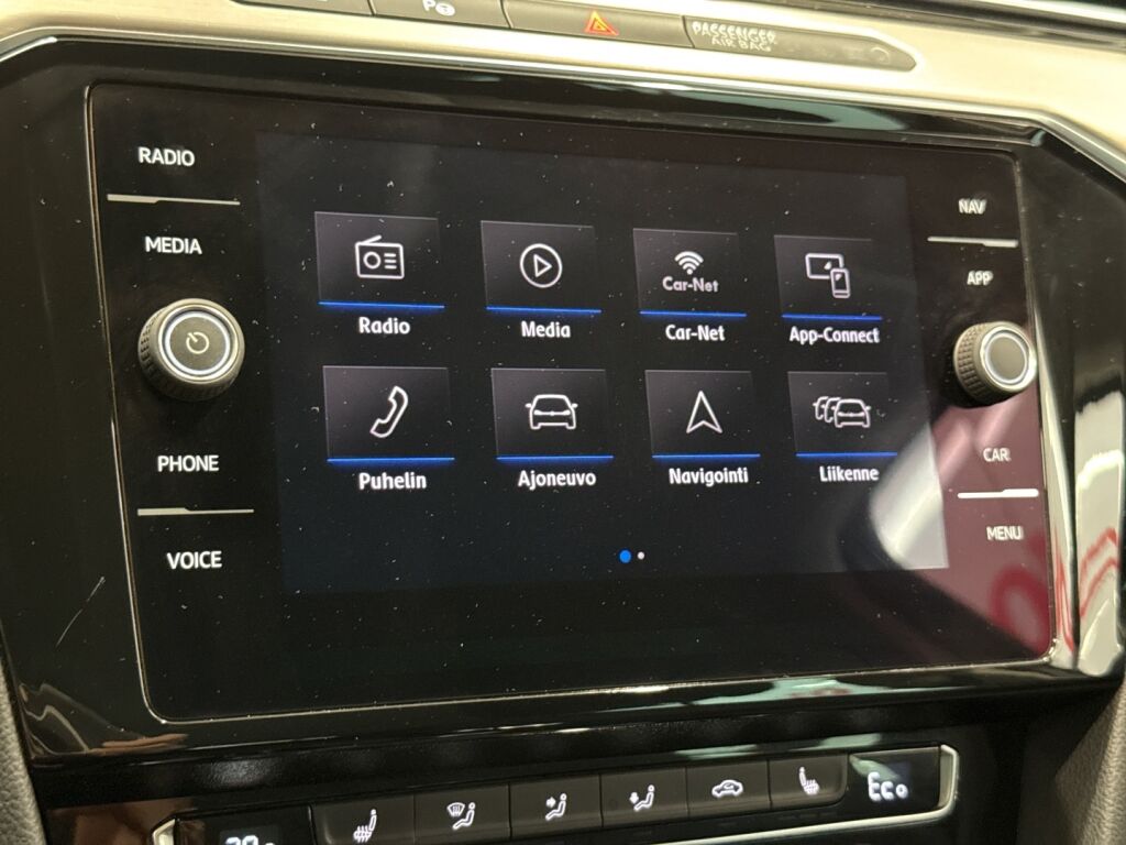 Volkswagen Passat 2018 Sininen