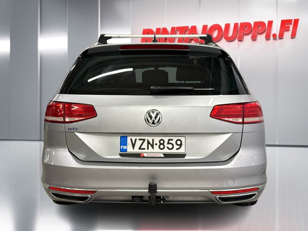 Volkswagen Passat 2018 Sininen
