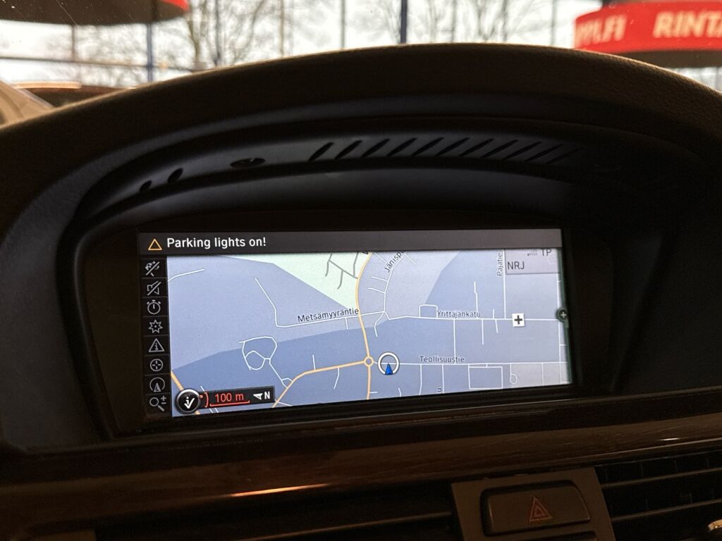 BMW 330 2011 Sininen