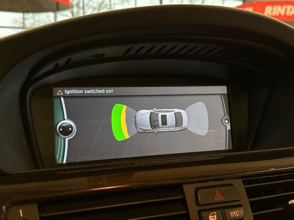 BMW 330 2011 Sininen