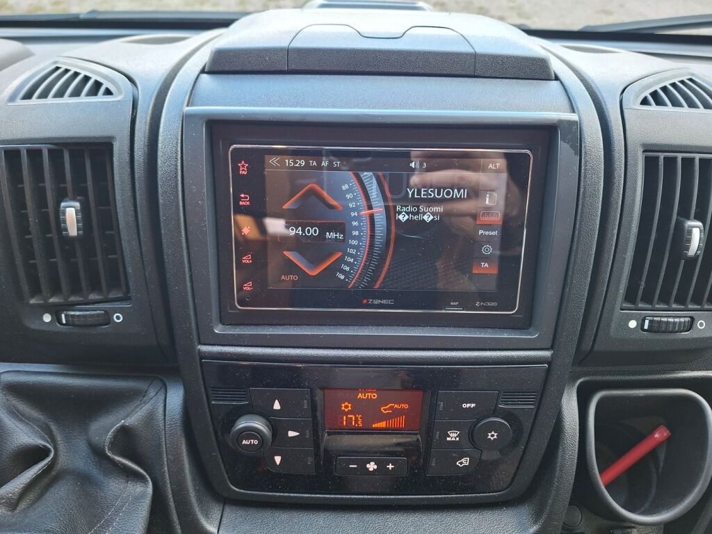 LMC Cruiser T712 Puoli-Integroitu 2018 Valkoinen