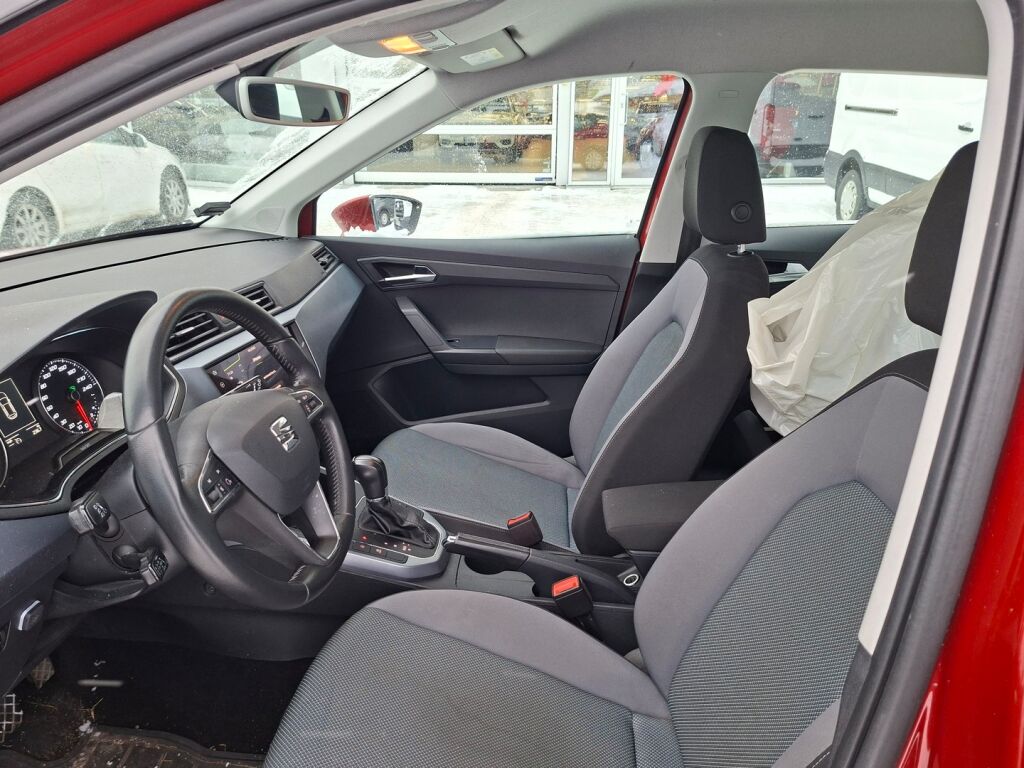 Seat Arona 2018 Punainen