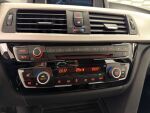 BMW 318 2018 Musta