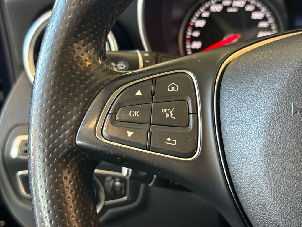 Mercedes-Benz C 2014 Sininen