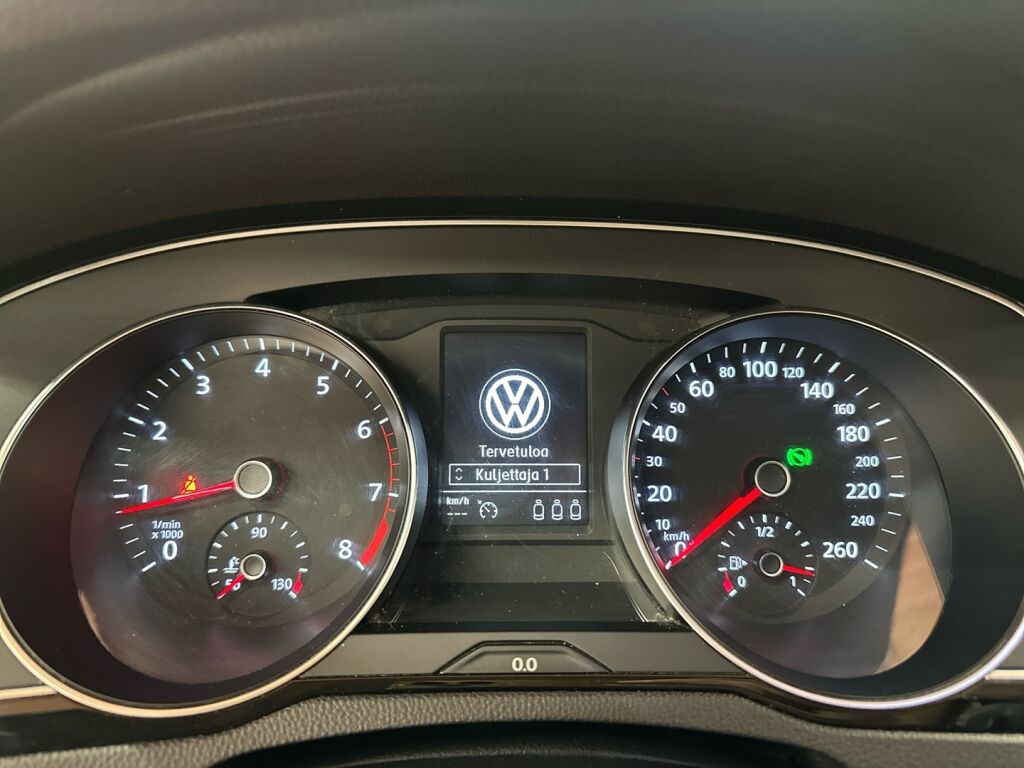 Volkswagen Passat 2018 Harmaa