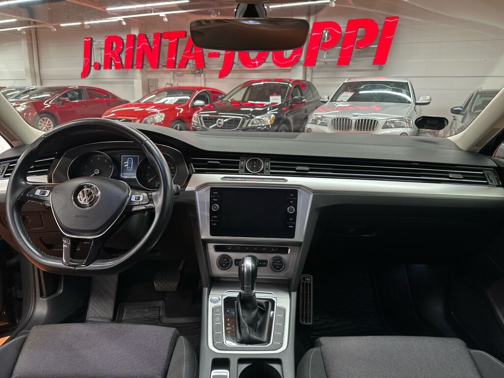 Volkswagen Passat 2018 Harmaa