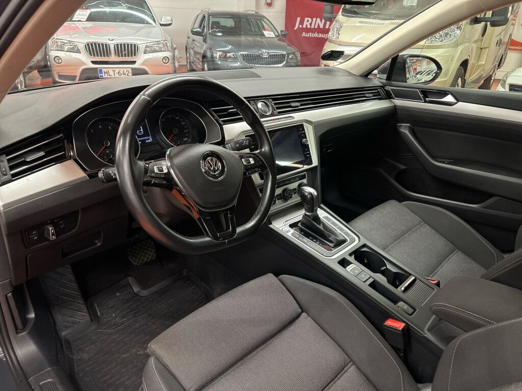 Volkswagen Passat 2018 Harmaa