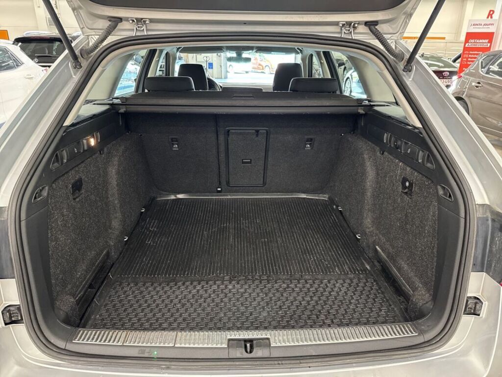 Skoda Superb 2017 Harmaa