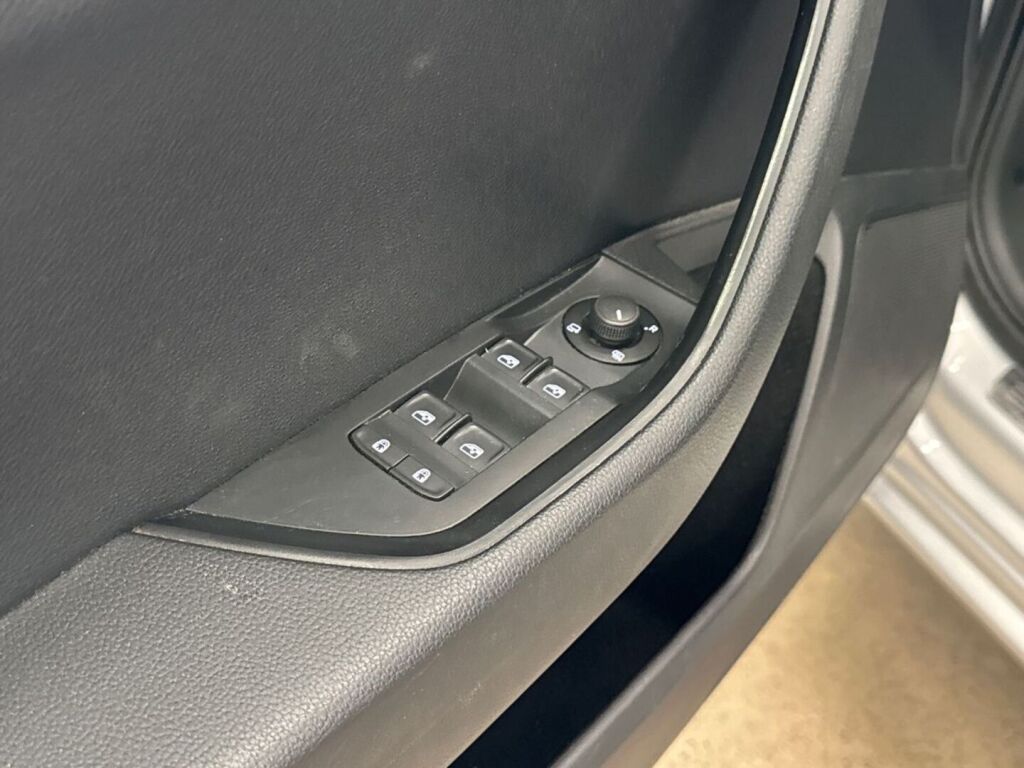 Skoda Superb 2017 Harmaa