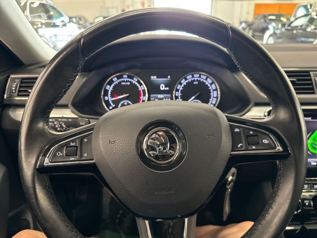 Skoda Superb 2017 Harmaa