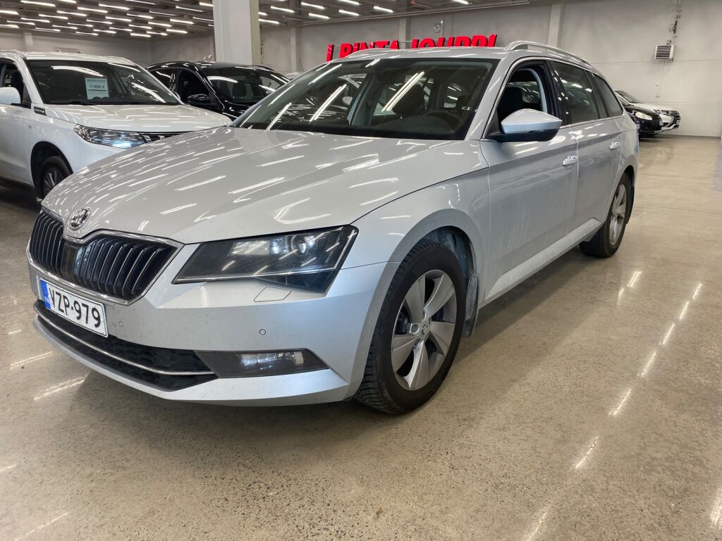 Skoda Superb 2017 Harmaa