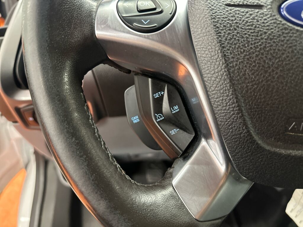 Ford Transit Custom 2018 Valkoinen