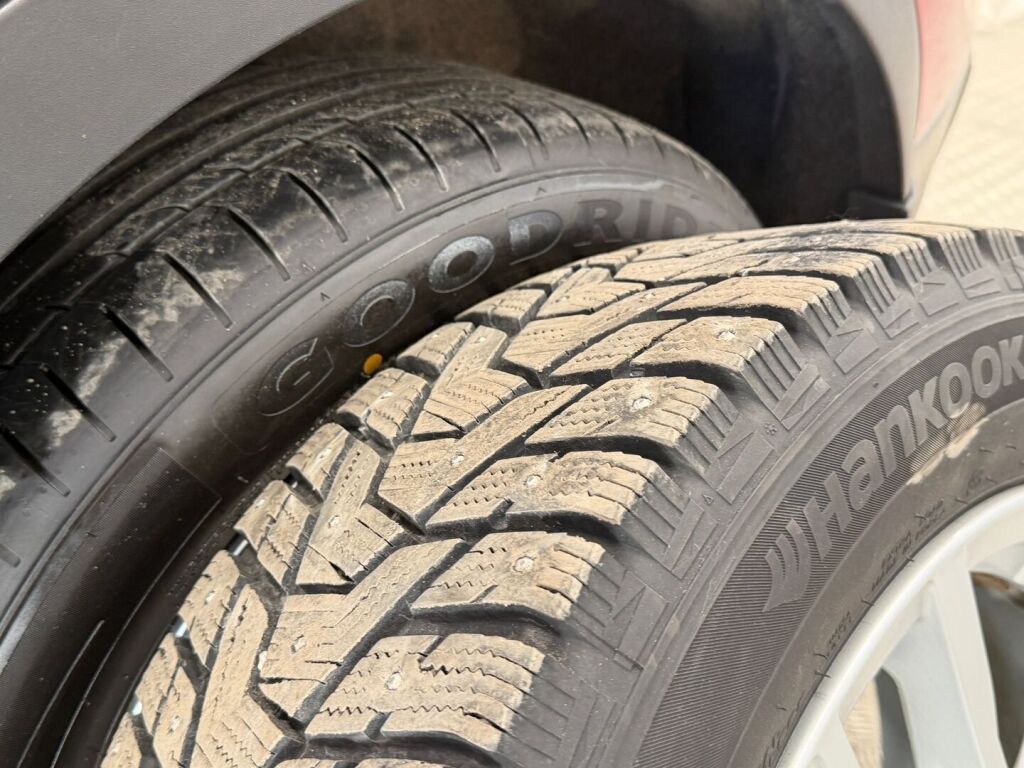 Nissan Qashqai 2017 Met. Punainen