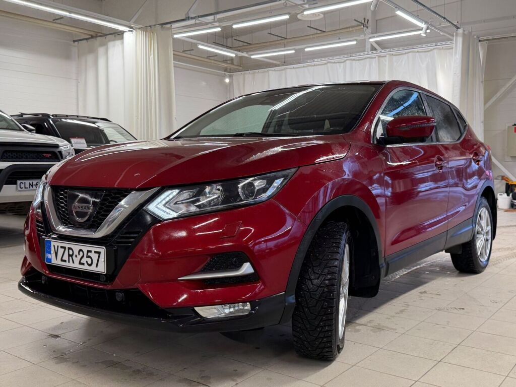 Nissan Qashqai 2017 Punainen