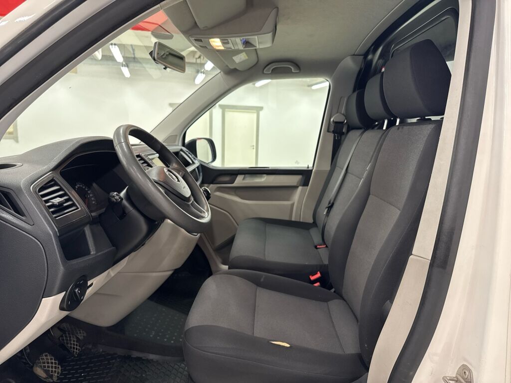 Volkswagen Transporter 2018 Valkoinen