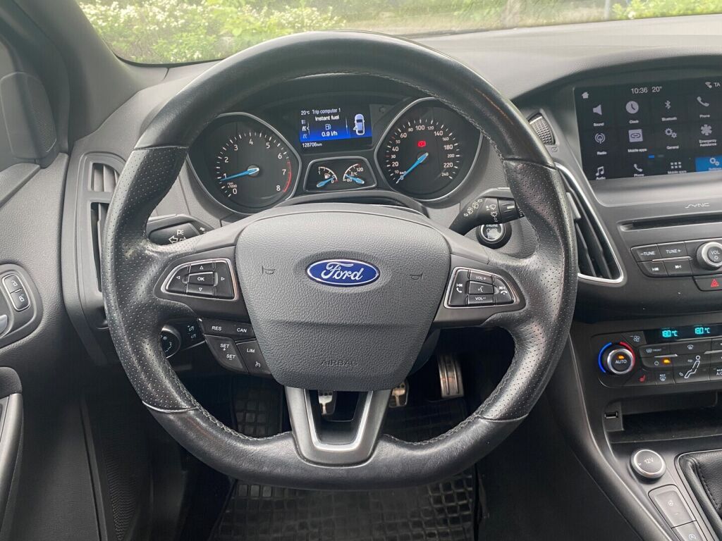 Ford Focus 2018 Valkoinen