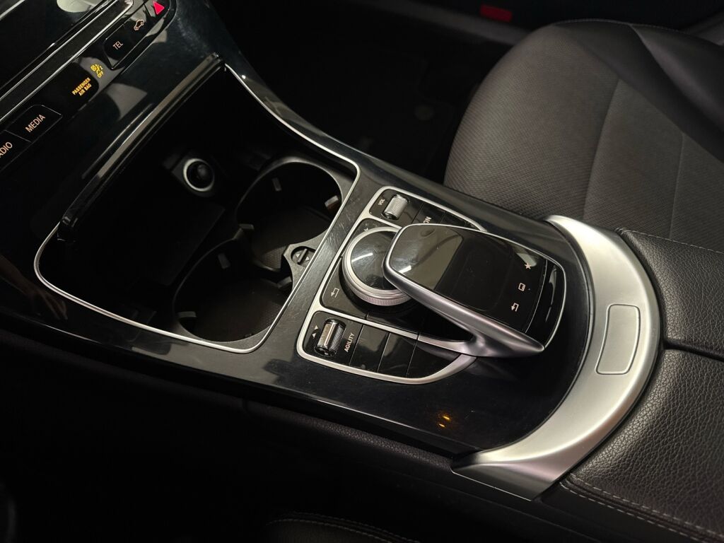 Mercedes-Benz C 2015 Sininen