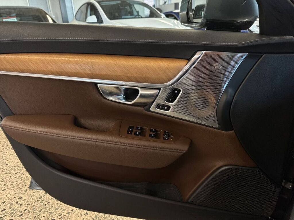 Volvo V90 2018 Harmaa