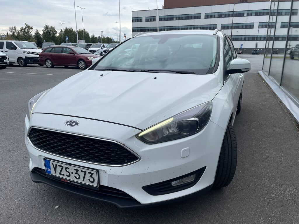 Ford Focus 2018 Valkoinen