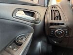 Ford Focus 2018 Valkoinen