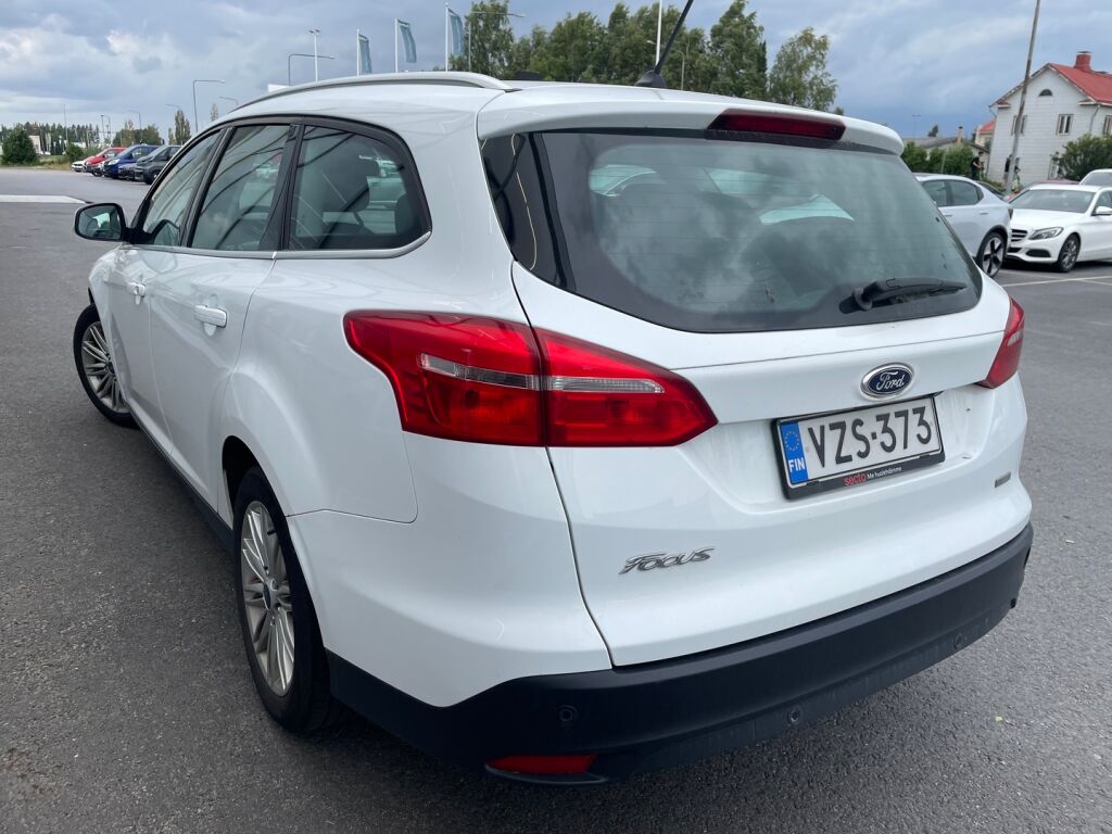 Ford Focus 2018 Valkoinen