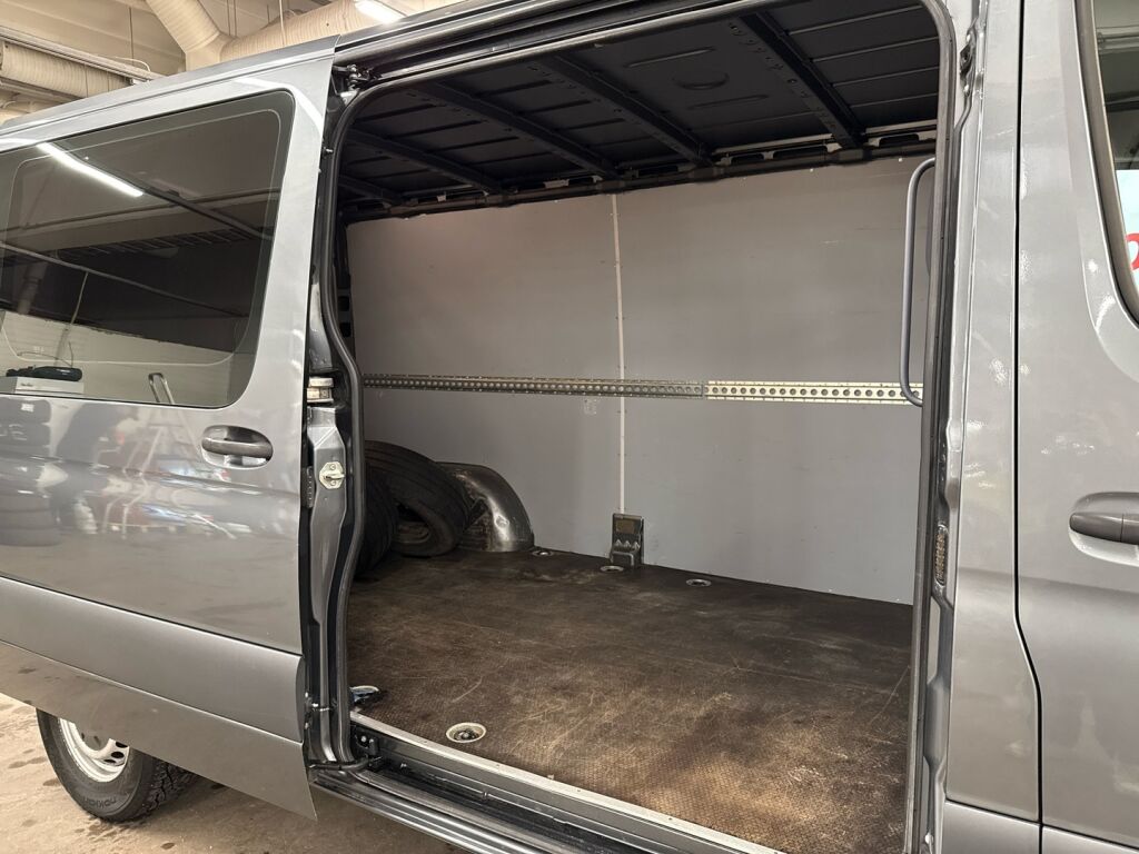 Mercedes-Benz Sprinter 2018 Harmaa