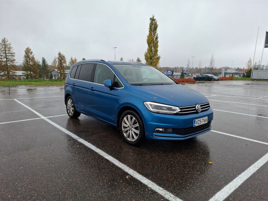 Volkswagen Touran 2018 Sininen